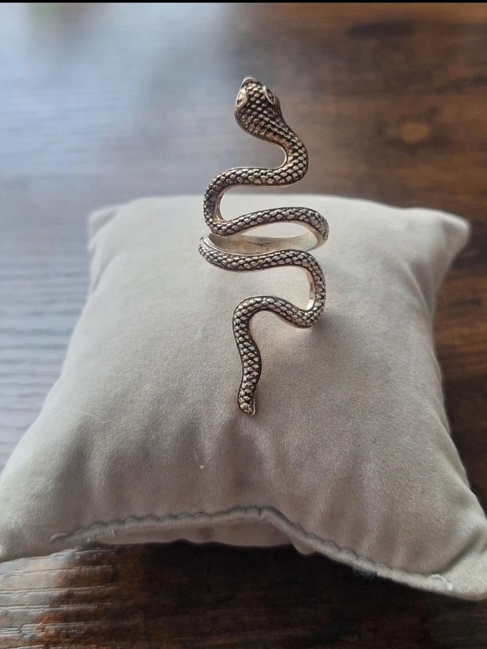 Vintage Silver Tone Wrap Around Snake Ring. Size 7 Adjustable Halloween